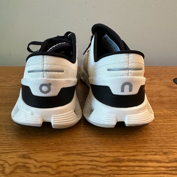 On Running White and Black Athletic Shoes - Picture 4 of 5